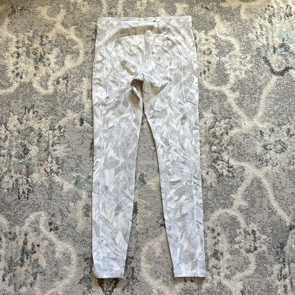 Lululemon Speed Up Tight *28" - Picture 5 of 10